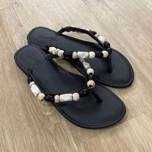NEW Women’s Universal Thread Cindy Beaded Flip Flops